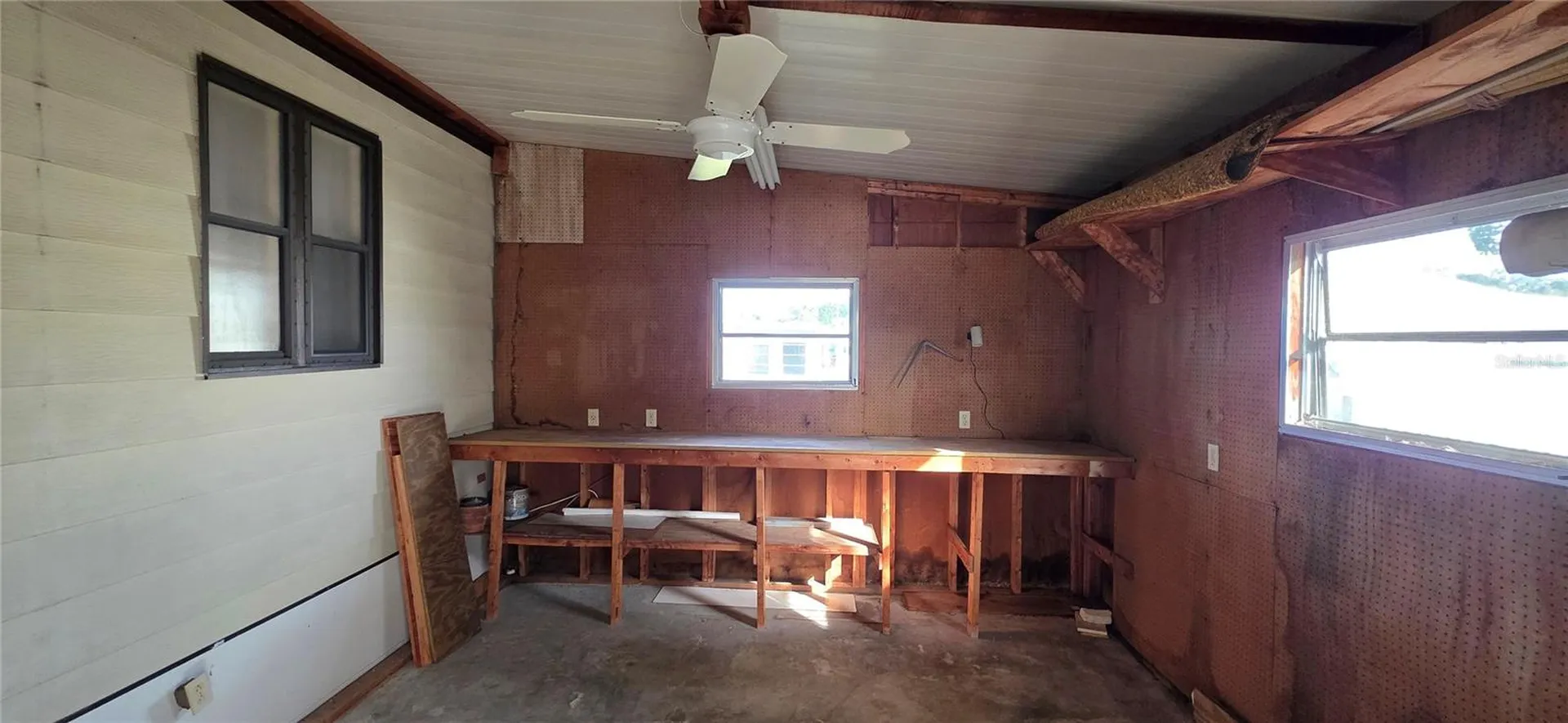 5650 Benton Street Zephyrhills FL 33542