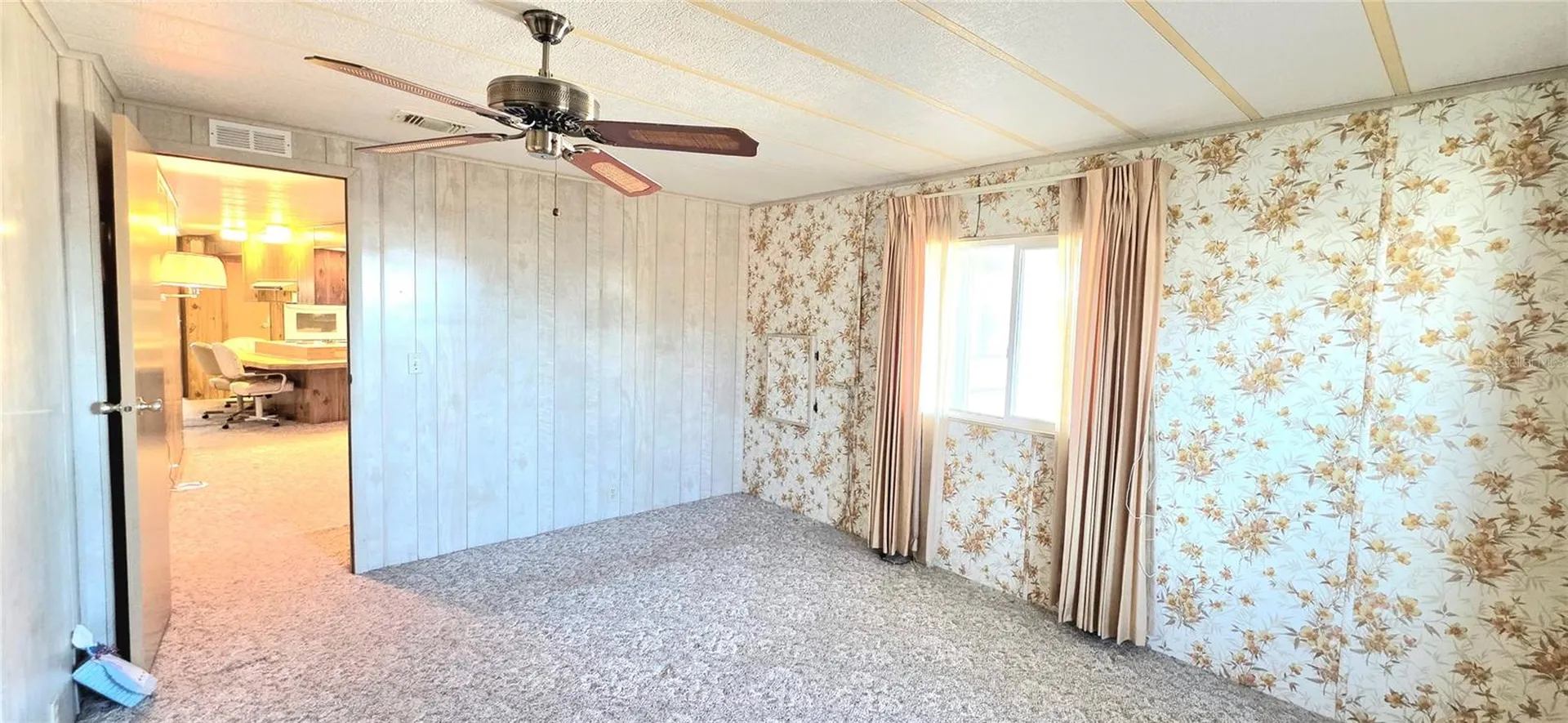 5650 Benton Street Zephyrhills FL 33542