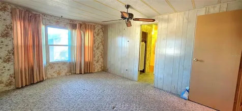 5650 Benton Street Zephyrhills FL 33542