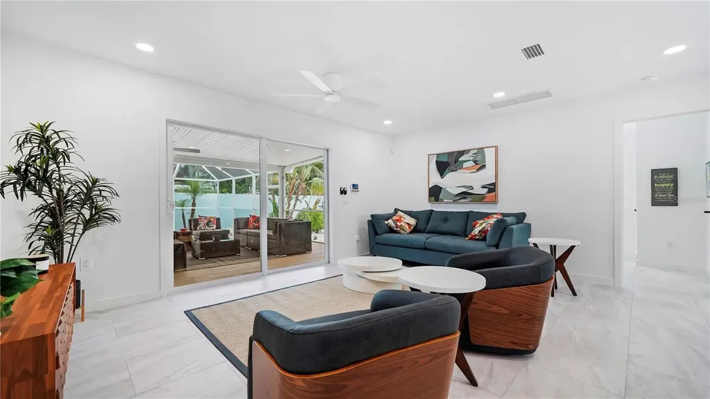 160 Harrison Drive Sarasota FL 34236