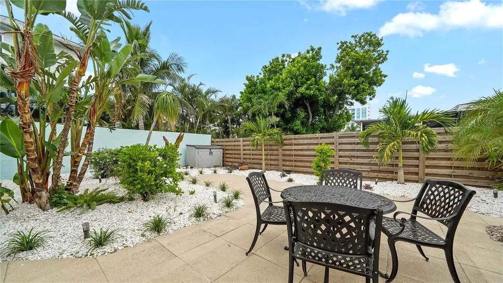 160 Harrison Drive Sarasota FL 34236