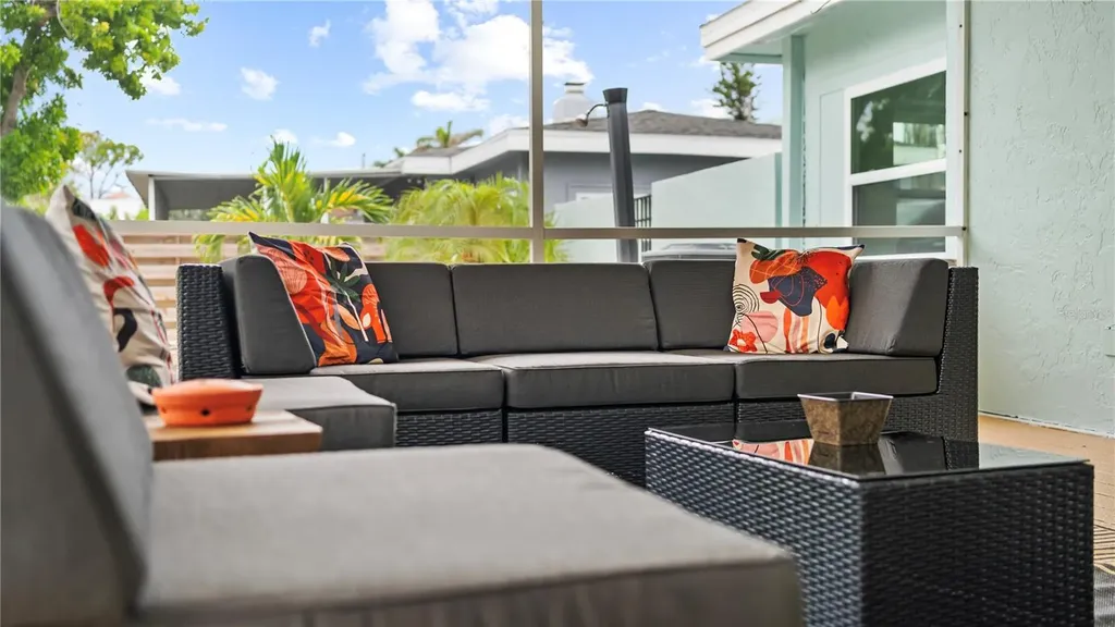 160 Harrison Drive Sarasota FL 34236