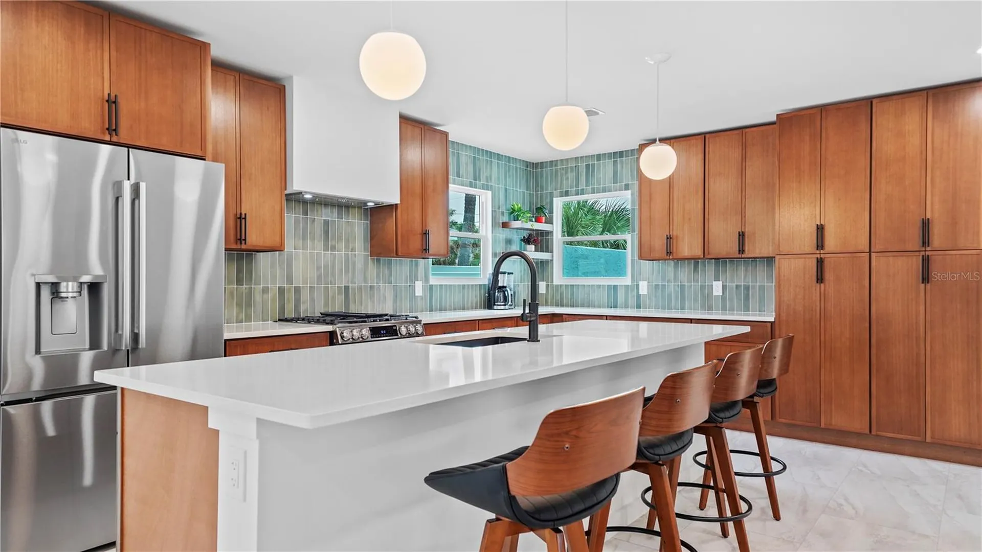 160 Harrison Drive Sarasota FL 34236
