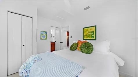 160 Harrison Drive Sarasota FL 34236