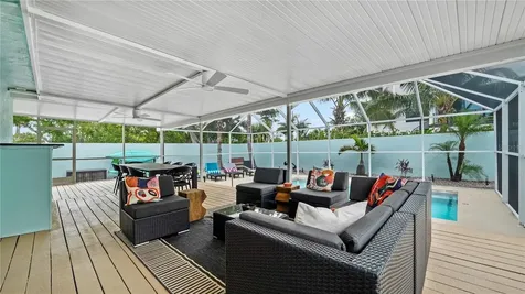 160 Harrison Drive Sarasota FL 34236
