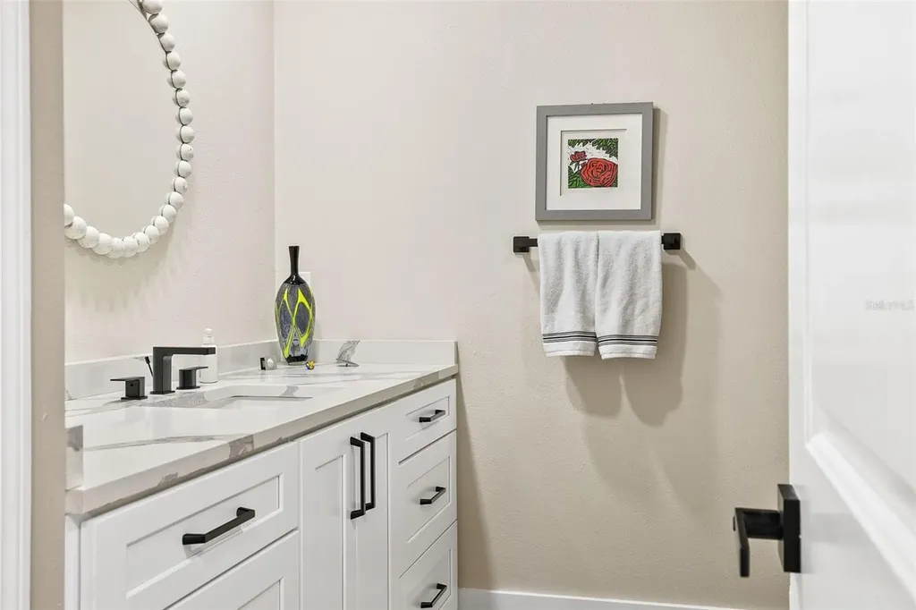 5631 Pipers Waite Sarasota FL 34235