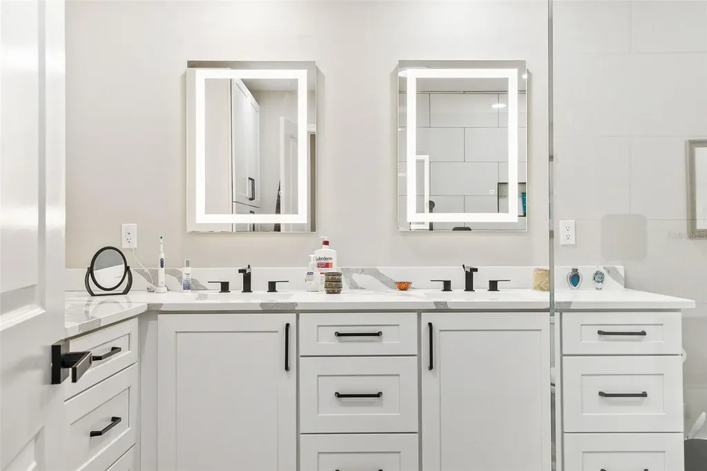 5631 Pipers Waite Sarasota FL 34235