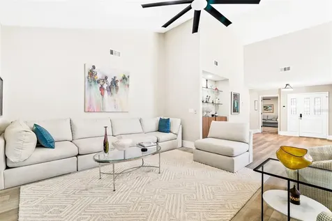 5631 Pipers Waite Sarasota FL 34235