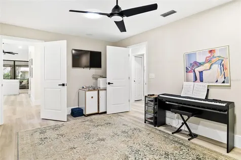 5631 Pipers Waite Sarasota FL 34235