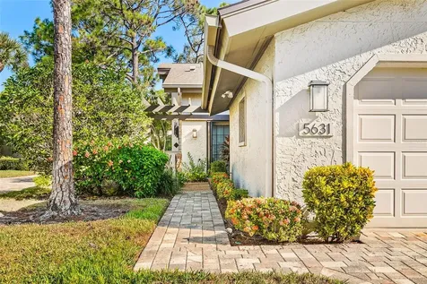 5631 Pipers Waite Sarasota FL 34235