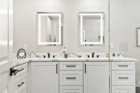 5631 Pipers Waite Sarasota FL 34235