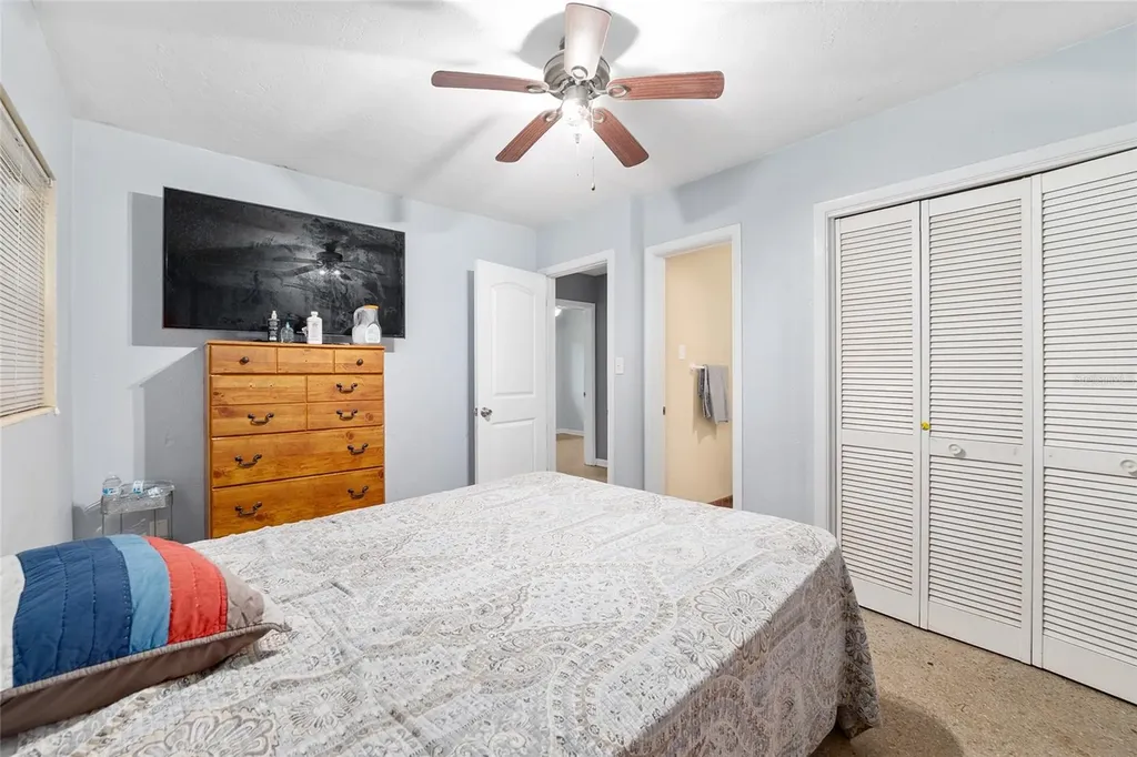305 NW 34th Street Gainesville FL 32607