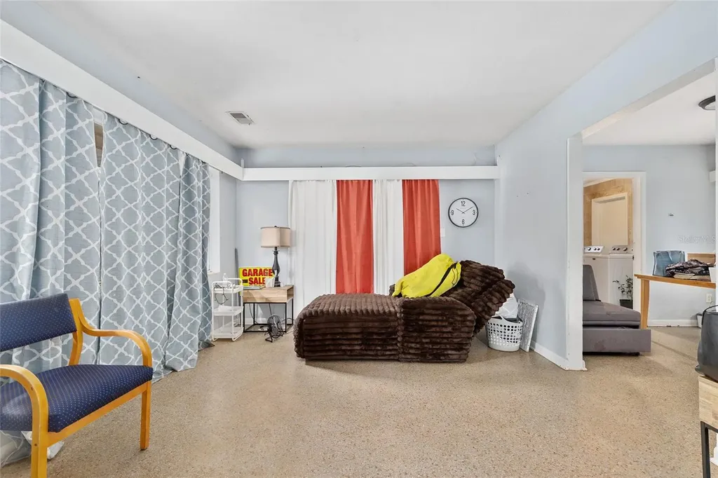 305 NW 34th Street Gainesville FL 32607