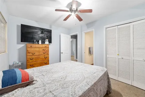 305 NW 34th Street Gainesville FL 32607