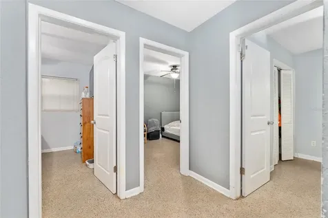 305 NW 34th Street Gainesville FL 32607