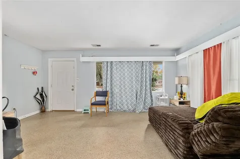 305 NW 34th Street Gainesville FL 32607