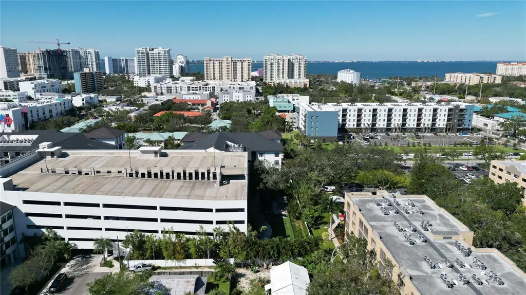 711 N Orange Avenue Sarasota FL 34236