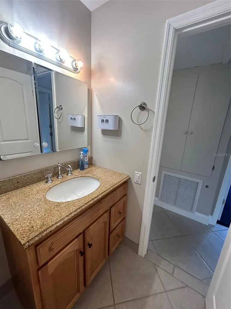 5276 101st Avenue N Pinellas Park FL 33782