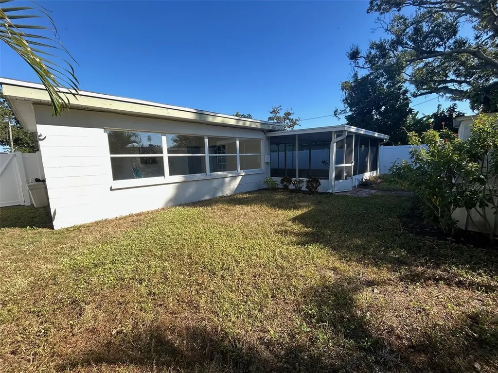 5276 101st Avenue N Pinellas Park FL 33782