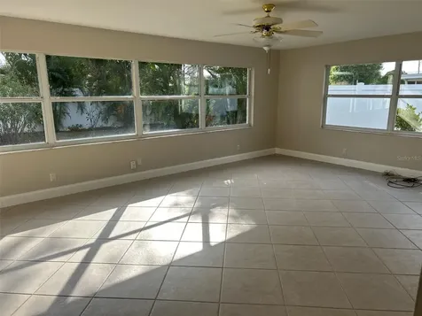 5276 101st Avenue N Pinellas Park FL 33782