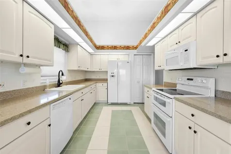 11231 Sun Tree Road Hudson FL 34667