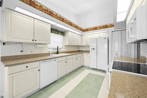 11231 Sun Tree Road Hudson FL 34667