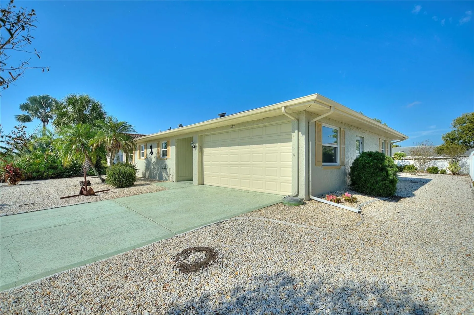 679 Fort Duquesna Drive Sun City Center FL 33573