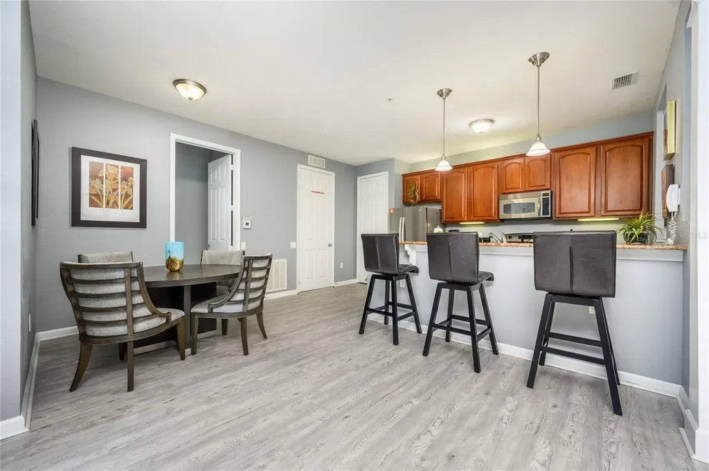 5012 Shoreway Loop Orlando FL 32819