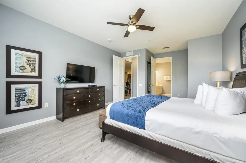 5012 Shoreway Loop Orlando FL 32819
