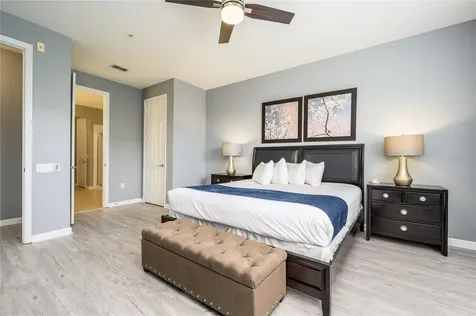 5012 Shoreway Loop Orlando FL 32819