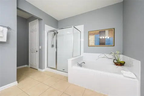5012 Shoreway Loop Orlando FL 32819