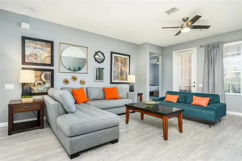 5012 Shoreway Loop Orlando FL 32819