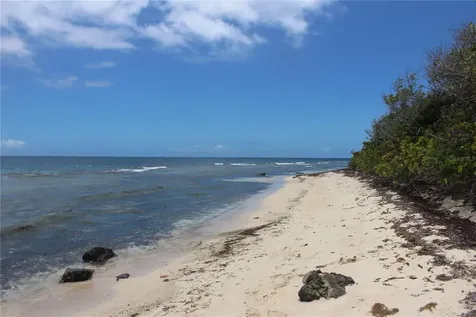 250 Zoni Playa Larga Culebra PR 00775