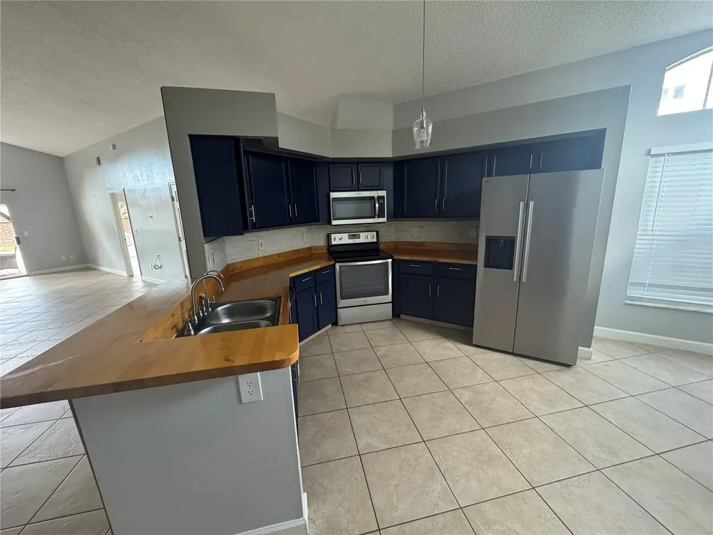 2986 Stillwater Drive Kissimmee FL 34743
