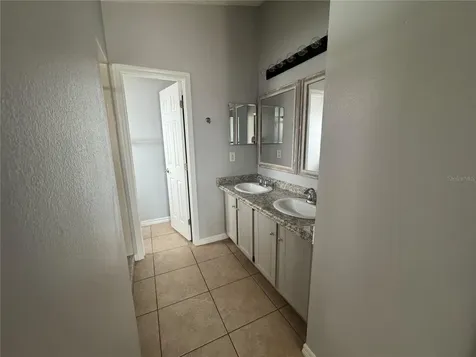 2986 Stillwater Drive Kissimmee FL 34743