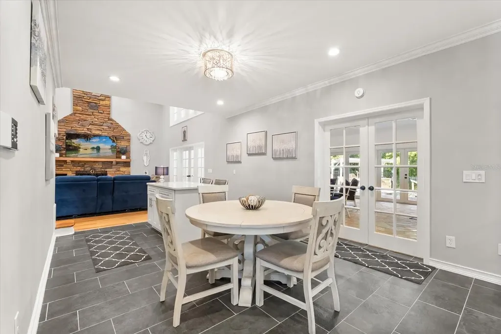 301 Magnolia Lake Longwood FL 32779
