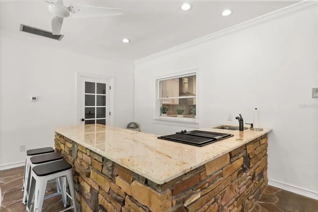 301 Magnolia Lake Longwood FL 32779