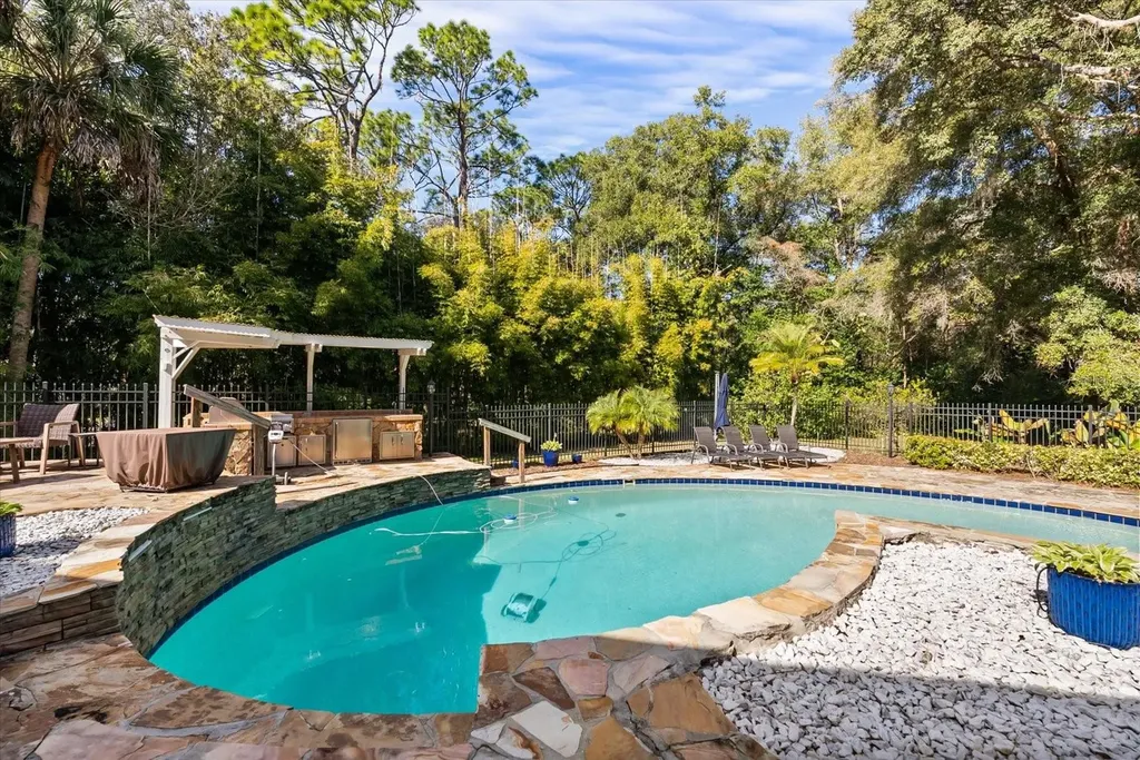 301 Magnolia Lake Longwood FL 32779