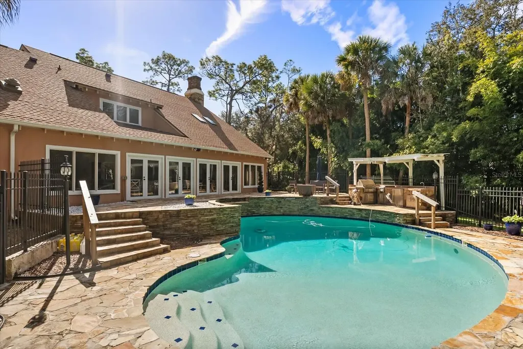 301 Magnolia Lake Longwood FL 32779