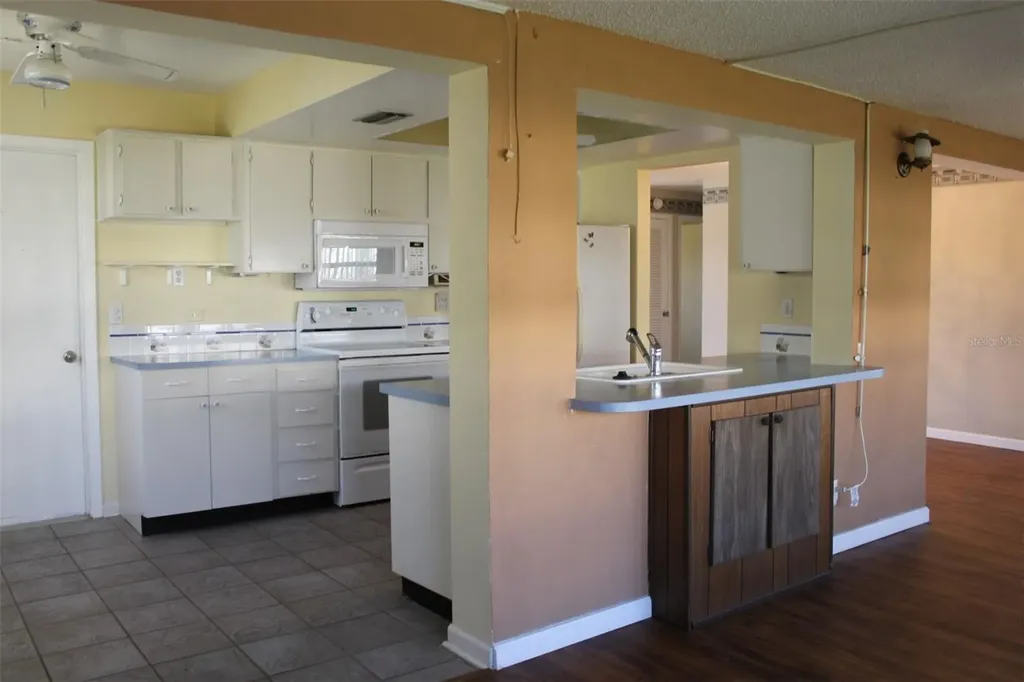 4251 100th Avenue N Pinellas Park FL 33782