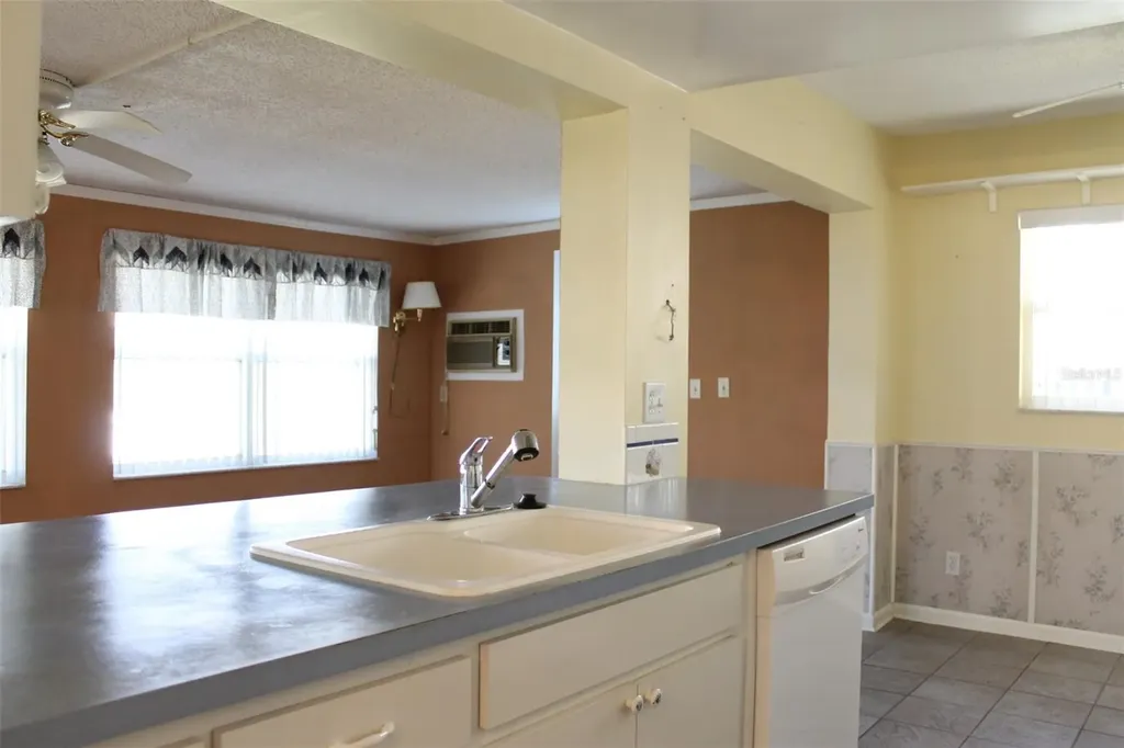 4251 100th Avenue N Pinellas Park FL 33782
