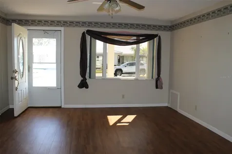 4251 100th Avenue N Pinellas Park FL 33782