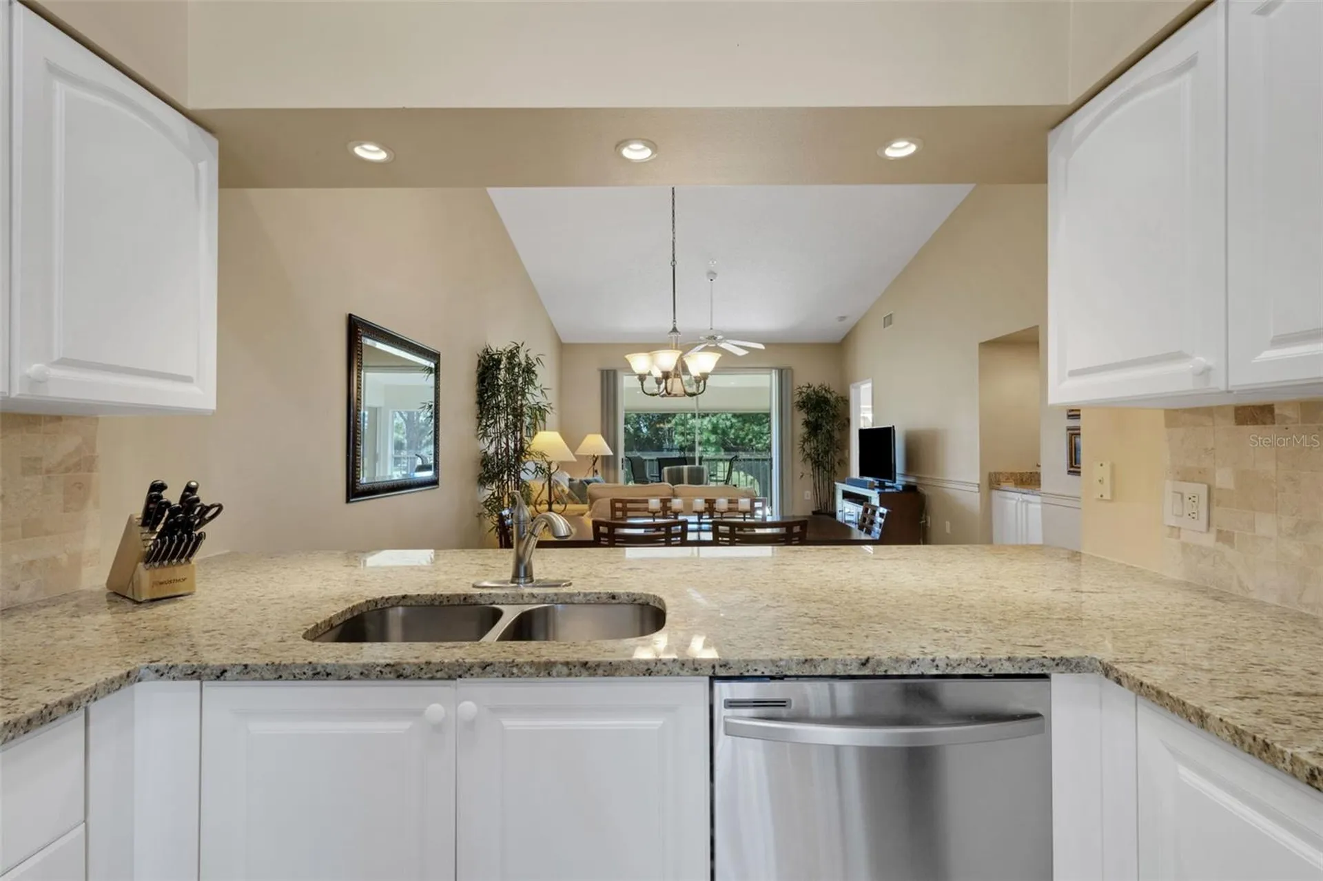 6908 Drewrys Bluff Bradenton FL 34203