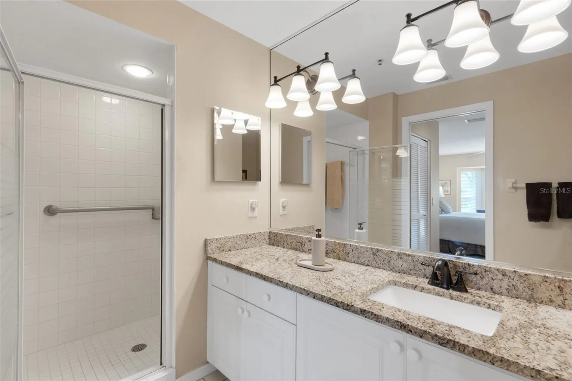 6908 Drewrys Bluff Bradenton FL 34203