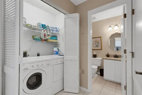 6908 Drewrys Bluff Bradenton FL 34203
