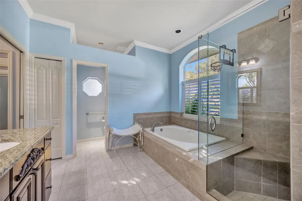 507 Surrey Lane Lutz FL 33549