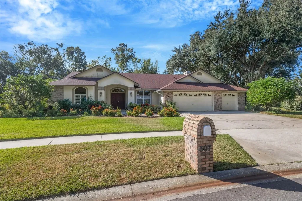 507 Surrey Lane Lutz FL 33549