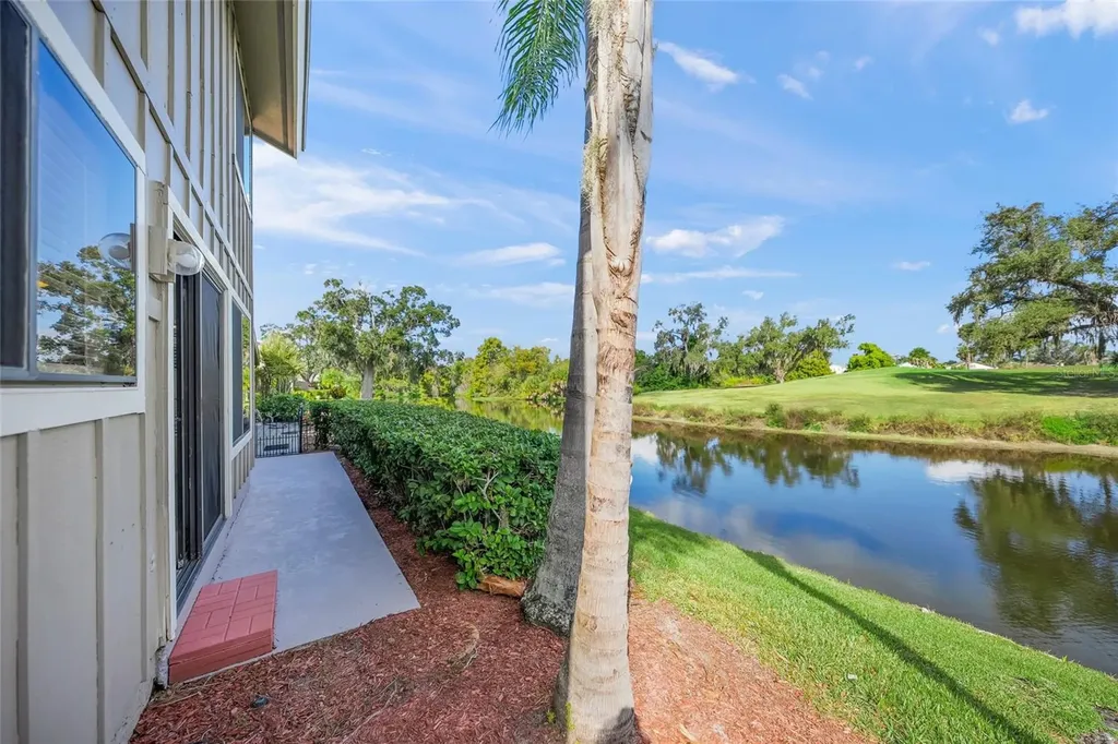 4555 Forest Wood Trail Sarasota FL 34241