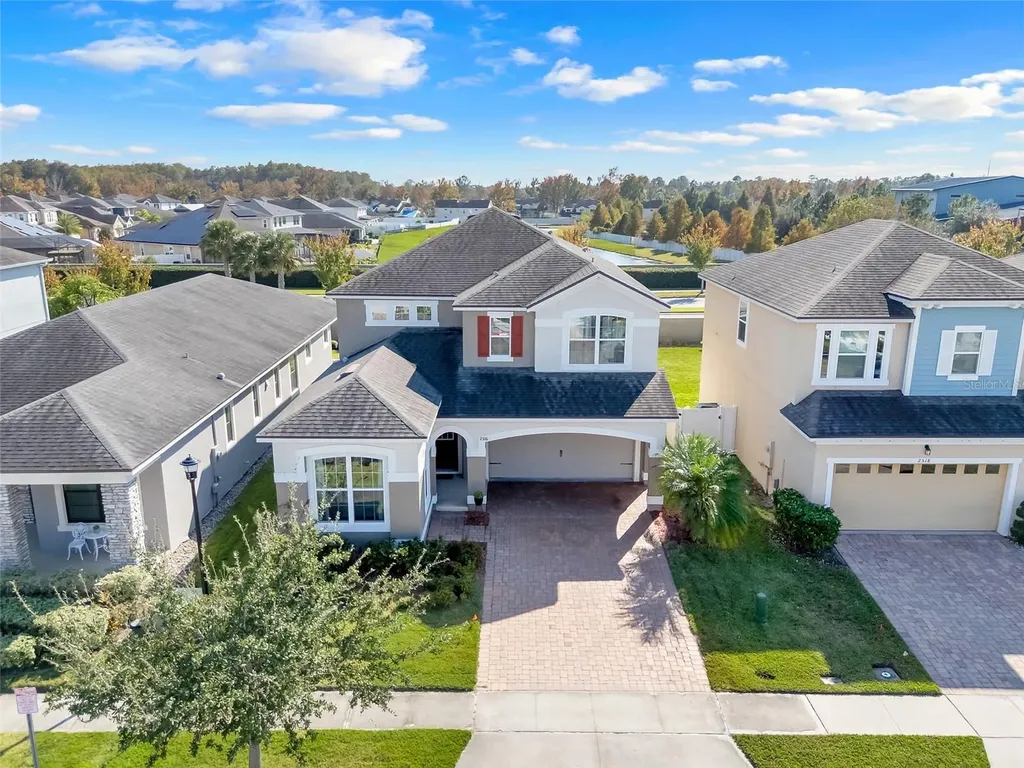 2516 Nouveau Way Kissimmee FL 34741