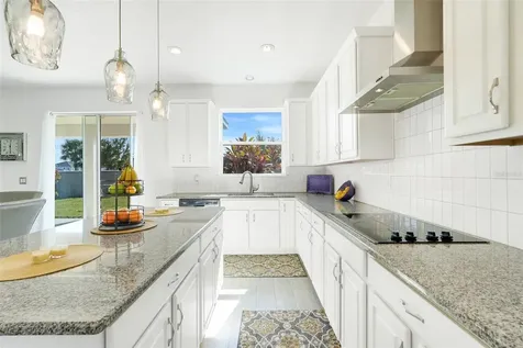 2516 Nouveau Way Kissimmee FL 34741